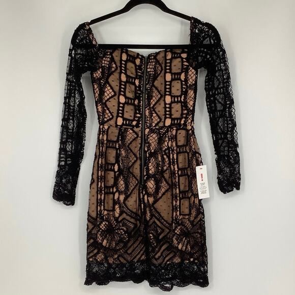 Bardot Size XS Black Zendaya Mini Lace Dress Off Shoulder Long Sleeve OS18-12 - Picture 4 of 10